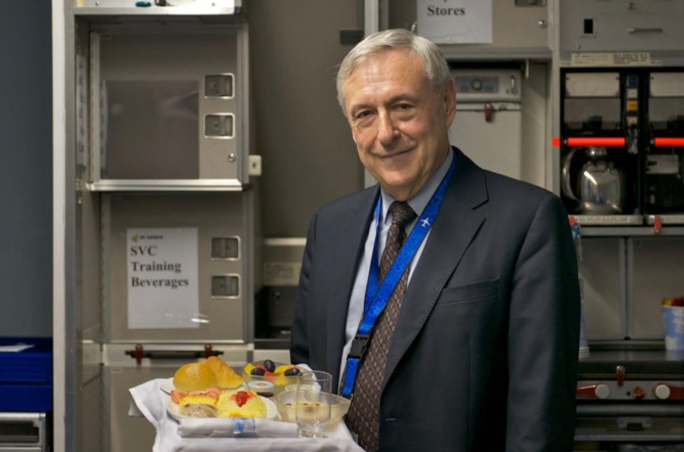 Процесс приготовления и доставки бортового питания авиакомпании Air Astana — от цеха в Актобе до рейсов в Казахстане и за рубежом, бортовое питание, Air Astana, Казахстан, Актобе, авиаперелёты, еда в самолёте, авиация, кейтеринг, Shanger.kz, Карла Нур