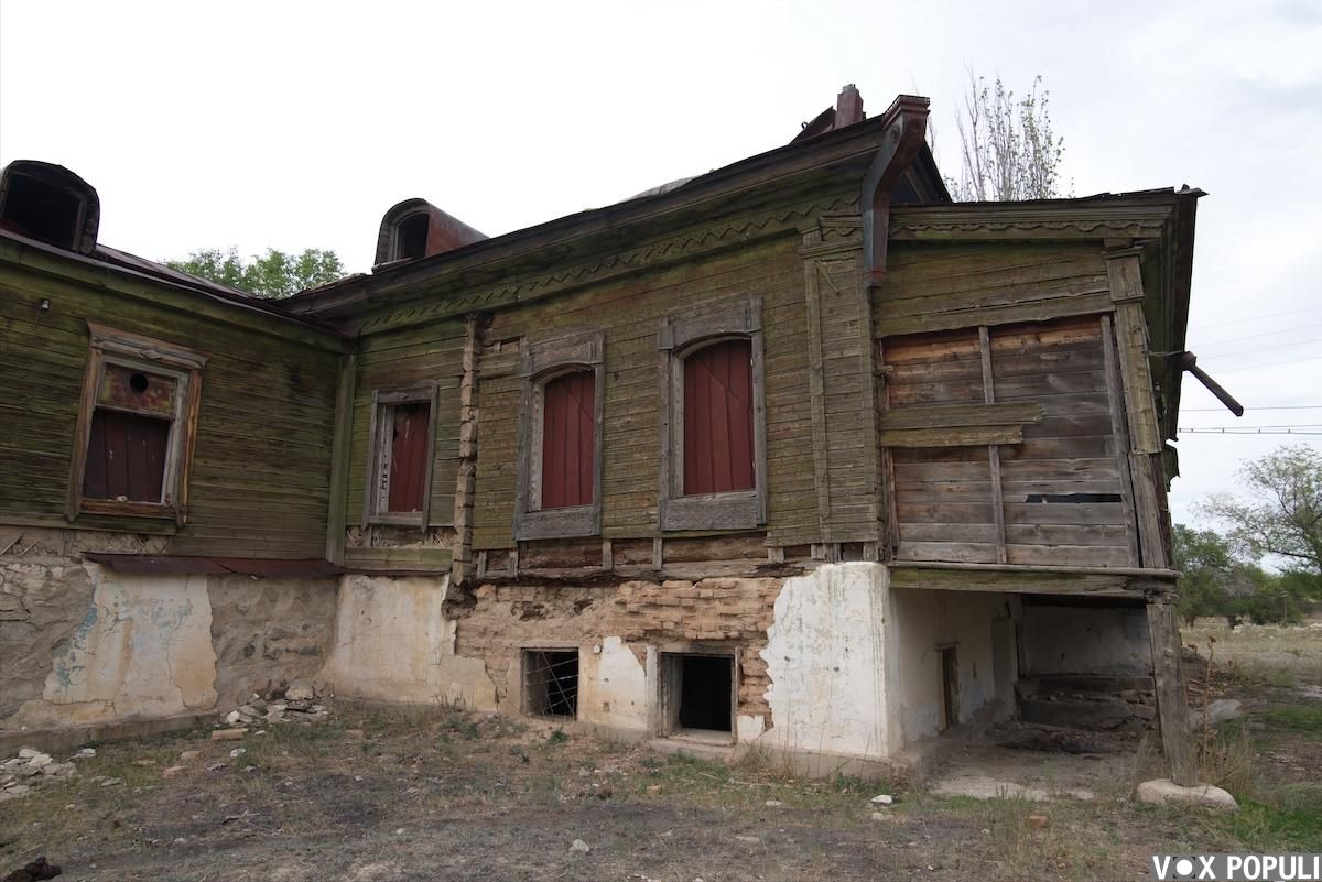 Село Капал в Жетысу: старинные дома XIX века, история купца Шаяхмета Атбасарова и восстановление архитектурного наследия, Капал, Шаяхмет Атбасаров, Жетысу, реконструкция, историческое наследие, старинная архитектура, Фатима Габитова, Шокан Уалиханов, Томас Аткинсон, Великий Капал