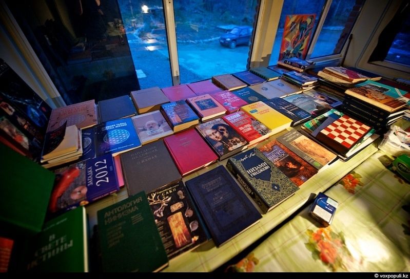 Инспектор Иссыкского заповедника Иса Бикаев — философ и хранитель природы, посвятивший жизнь защите горного озера и духовной гармонии человека с природой. Природа, Иссык, заповедник, Иса Бикаев, экология, Алматинская область, философия, человек и природа, Карлыгаш Нуржан, Shanger.kz