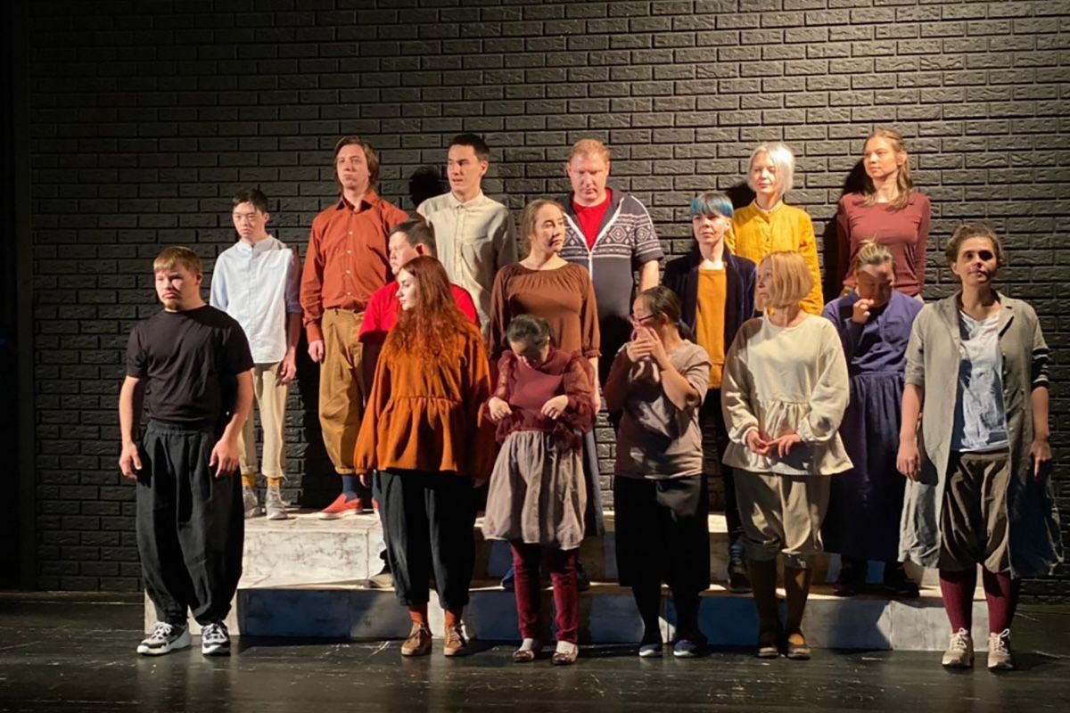 Ростислав Кобец — особенный автор с синдромом Дауна, участник проекта «Особое мнение» Huawei, фотограф и актёр инклюзивного театра, особое мнение, Ростислав Кобец, Huawei, инклюзия, синдром Дауна, особенные люди, Казахстан, фоторепортаж, социальный проект, Карлыгаш Нуржан, Shanger.kz