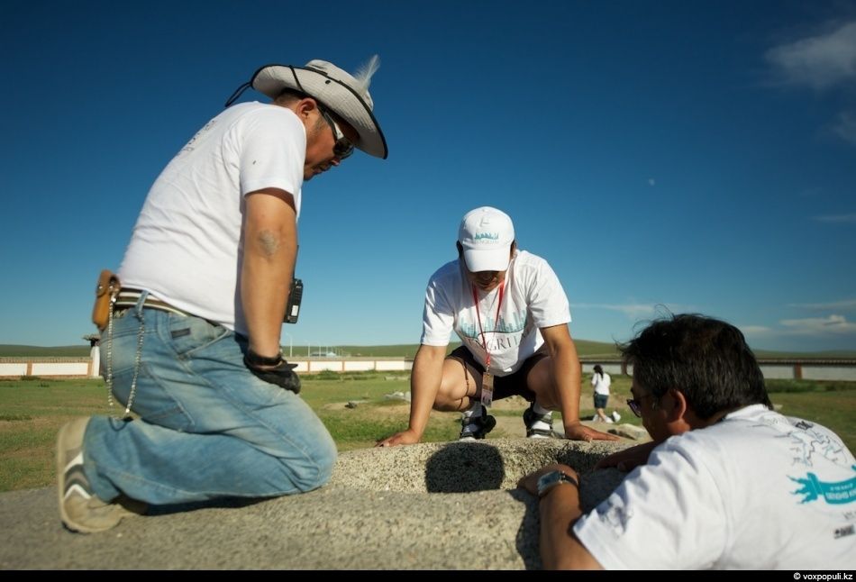 Экспедиция «По следам Чингисхана» проходит по древним местам Монголии — Каракоруму, Орхону и мемориалам великих тюркских и монгольских правителей. Монголия, Чингисхан, Каракорум, Великая степь, экспедиция, история, тюркские племена, культура, археология, Карлыгаш Нуржан, Shanger.kz
