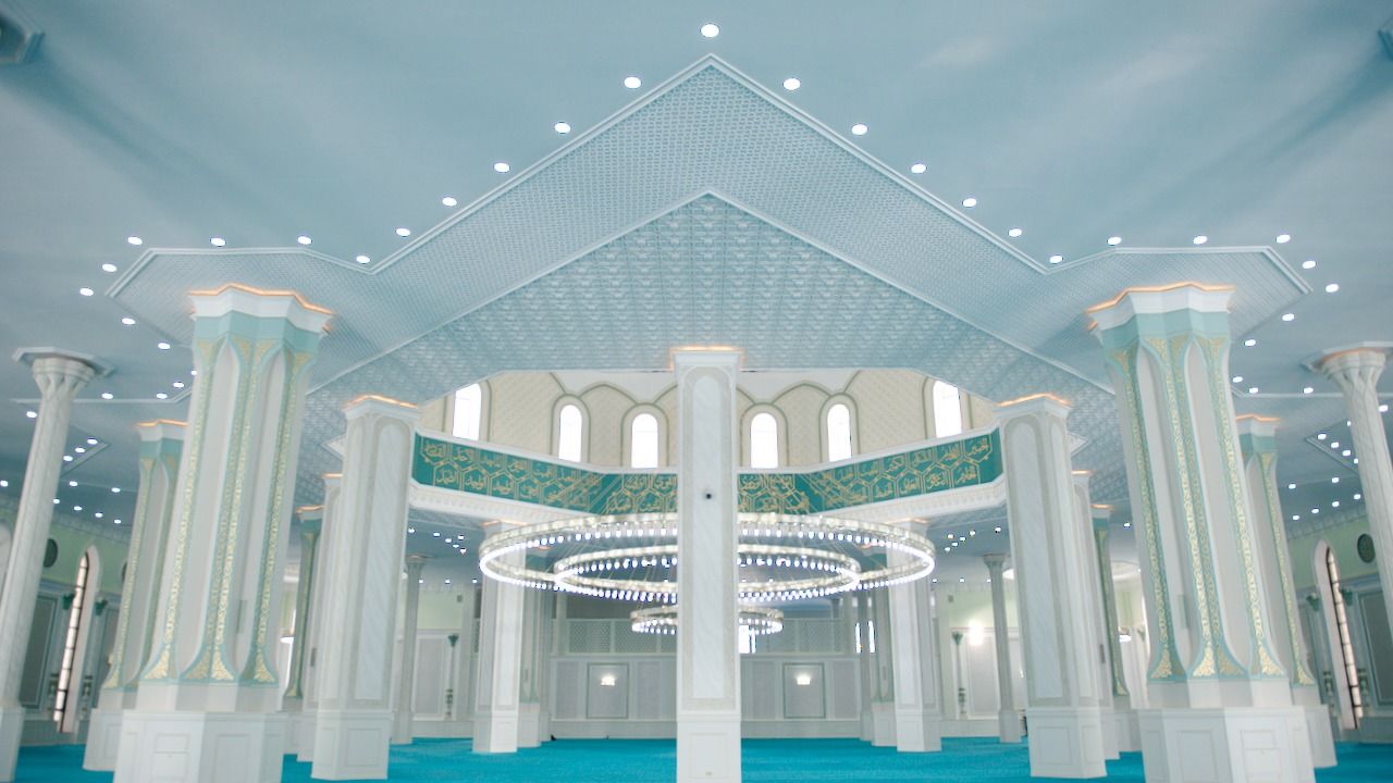 Исторические мечети Алматы: от деревянных минаретов XIV века до современных культовых сооружений города, мечети Алматы, архитектура Казахстана, ислам в Казахстане, XXII век, минарет, культовые сооружения Алматы, история Алматы, Тимур Кулибаев