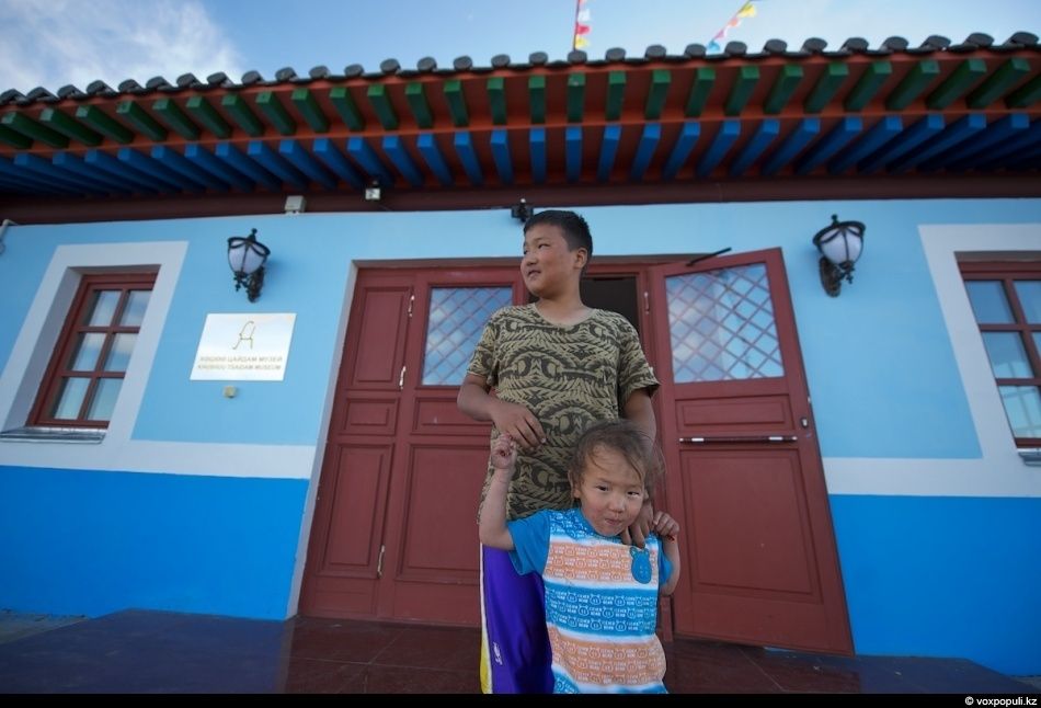 Экспедиция «По следам Чингисхана» проходит по древним местам Монголии — Каракоруму, Орхону и мемориалам великих тюркских и монгольских правителей. Монголия, Чингисхан, Каракорум, Великая степь, экспедиция, история, тюркские племена, культура, археология, Карлыгаш Нуржан, Shanger.kz