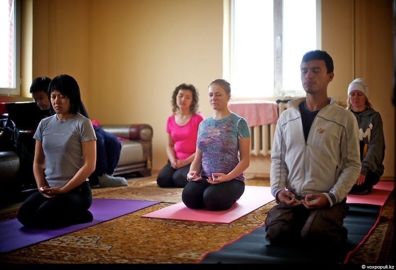 Инспектор Иссыкского заповедника Иса Бикаев — философ и хранитель природы, посвятивший жизнь защите горного озера и духовной гармонии человека с природой. Природа, Иссык, заповедник, Иса Бикаев, экология, Алматинская область, философия, человек и природа, Карлыгаш Нуржан, Shanger.kz