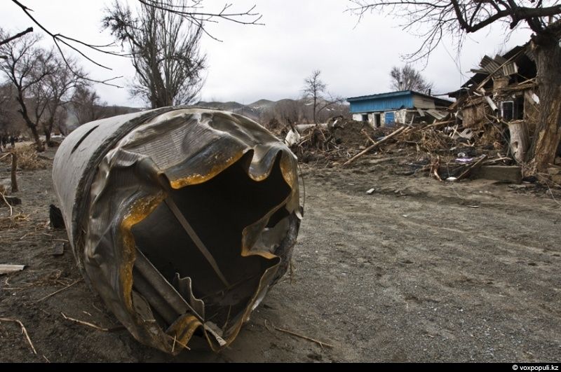 Жители села Кызылагаш вспоминают трагедию 2010 года, когда прорыв плотины уничтожил село, и рассказывают, как им удалось начать жизнь заново. Кызылагаш, наводнение 2010, восстановление, жизнь после трагедии, Аксуcкий район, помощь пострадавшим, Алматинская область, Карлыгаш Нуржан, Shanger.kz