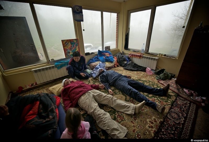 Инспектор Иссыкского заповедника Иса Бикаев — философ и хранитель природы, посвятивший жизнь защите горного озера и духовной гармонии человека с природой. Природа, Иссык, заповедник, Иса Бикаев, экология, Алматинская область, философия, человек и природа, Карлыгаш Нуржан, Shanger.kz