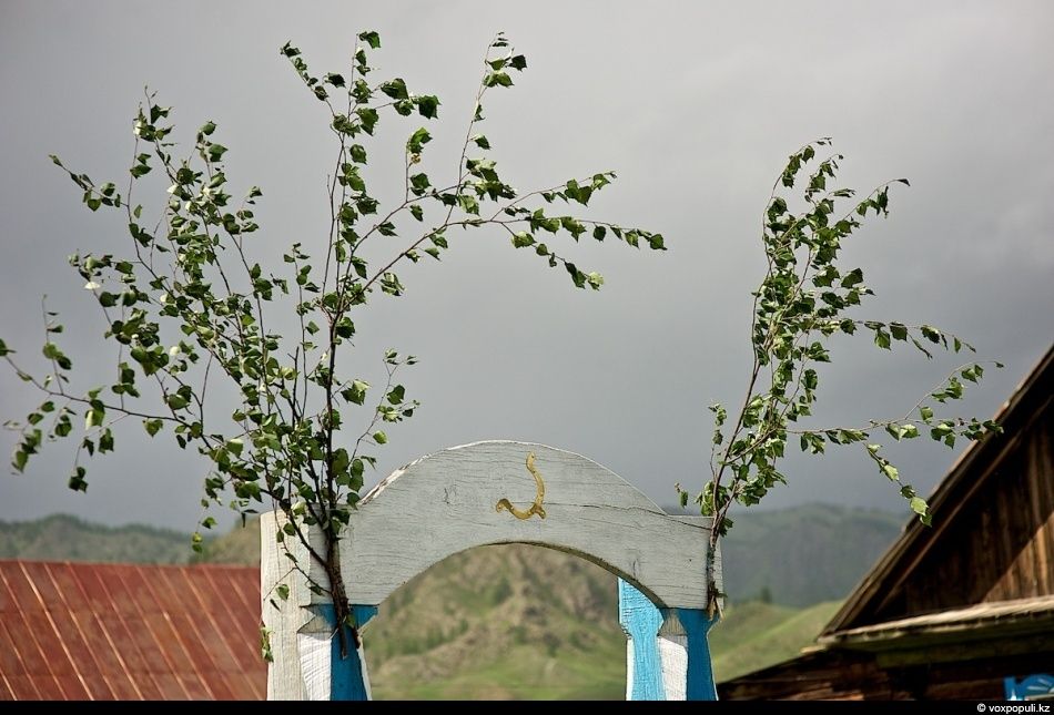 Путешествие участников экспедиции «По пути Чингисхана» по Алтайскому краю: древние курганы, села, культура алтайцев и казахов, следы великой истории. Алтайский край, экспедиция, Чингисхан, Алтай, Казахстан, Монголия, история, культура, археология, Карлыгаш Нуржан, Shanger.kz