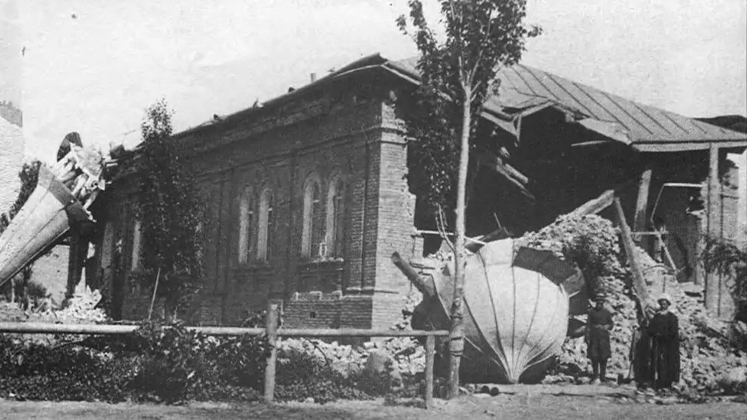 Исторические мечети Алматы: от деревянных минаретов XIV века до современных культовых сооружений города, мечети Алматы, архитектура Казахстана, ислам в Казахстане, XXII век, минарет, культовые сооружения Алматы, история Алматы, Тимур Кулибаев