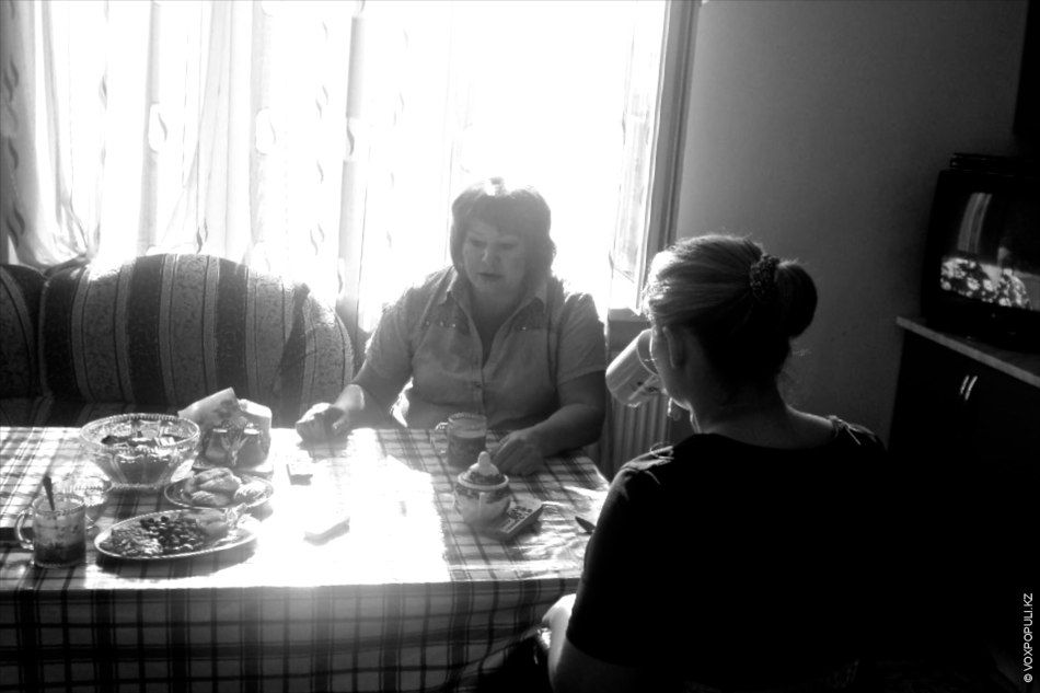 Кристина Романова, девушка в инвалидном кресле, которая учится ходить и помогает людям через электронное правительство, врачебная ошибка, электронное правительство, особое мнение, Арти Ферзаули, вдохновляющие истории, инклюзия, реабилитация, инвалиды Казахстана, Call-центр