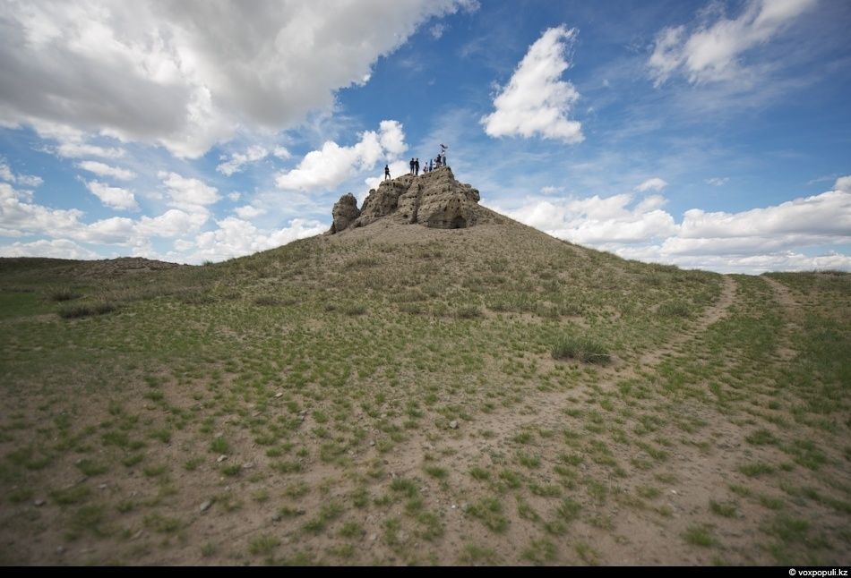 Экспедиция «По следам Чингисхана» проходит по древним местам Монголии — Каракоруму, Орхону и мемориалам великих тюркских и монгольских правителей. Монголия, Чингисхан, Каракорум, Великая степь, экспедиция, история, тюркские племена, культура, археология, Карлыгаш Нуржан, Shanger.kz