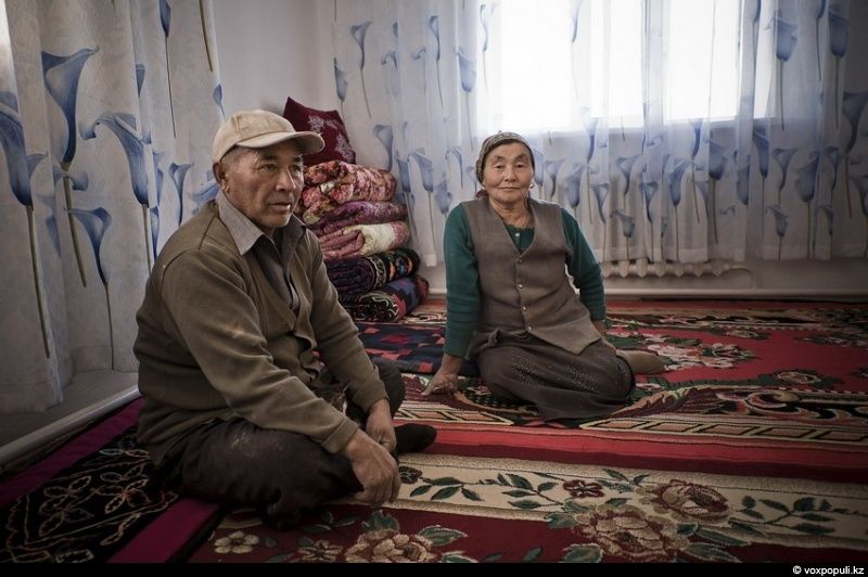 Жители села Кызылагаш вспоминают трагедию 2010 года, когда прорыв плотины уничтожил село, и рассказывают, как им удалось начать жизнь заново. Кызылагаш, наводнение 2010, восстановление, жизнь после трагедии, Аксуcкий район, помощь пострадавшим, Алматинская область, Карлыгаш Нуржан, Shanger.kz