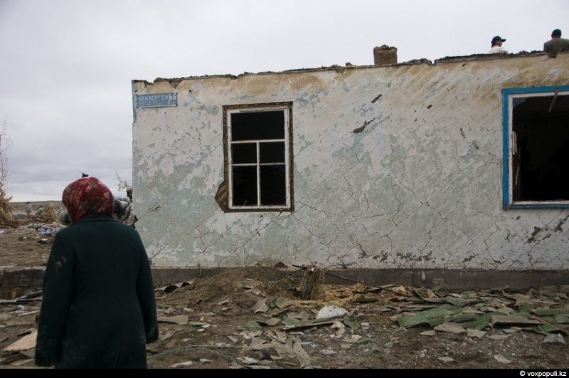 Жители села Кызылагаш вспоминают трагедию 2010 года, когда прорыв плотины уничтожил село, и рассказывают, как им удалось начать жизнь заново. Кызылагаш, наводнение 2010, восстановление, жизнь после трагедии, Аксуcкий район, помощь пострадавшим, Алматинская область, Карлыгаш Нуржан, Shanger.kz