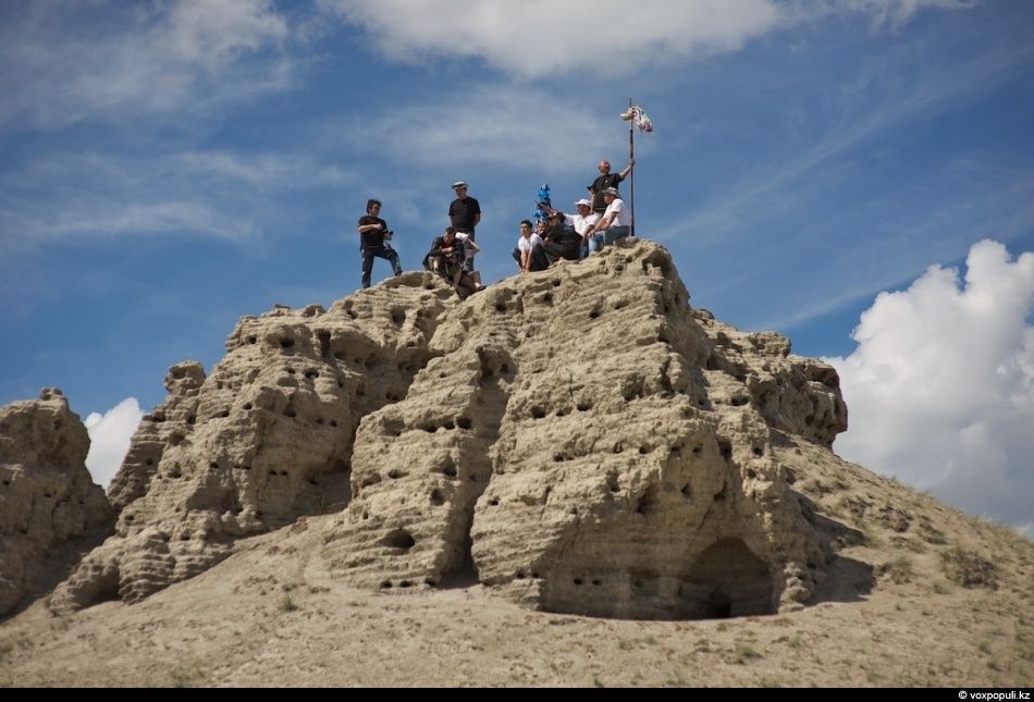 Экспедиция «По следам Чингисхана» проходит по древним местам Монголии — Каракоруму, Орхону и мемориалам великих тюркских и монгольских правителей. Монголия, Чингисхан, Каракорум, Великая степь, экспедиция, история, тюркские племена, культура, археология, Карлыгаш Нуржан, Shanger.kz