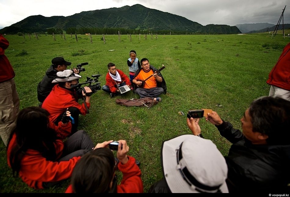 Путешествие участников экспедиции «По пути Чингисхана» по Алтайскому краю: древние курганы, села, культура алтайцев и казахов, следы великой истории. Алтайский край, экспедиция, Чингисхан, Алтай, Казахстан, Монголия, история, культура, археология, Карлыгаш Нуржан, Shanger.kz