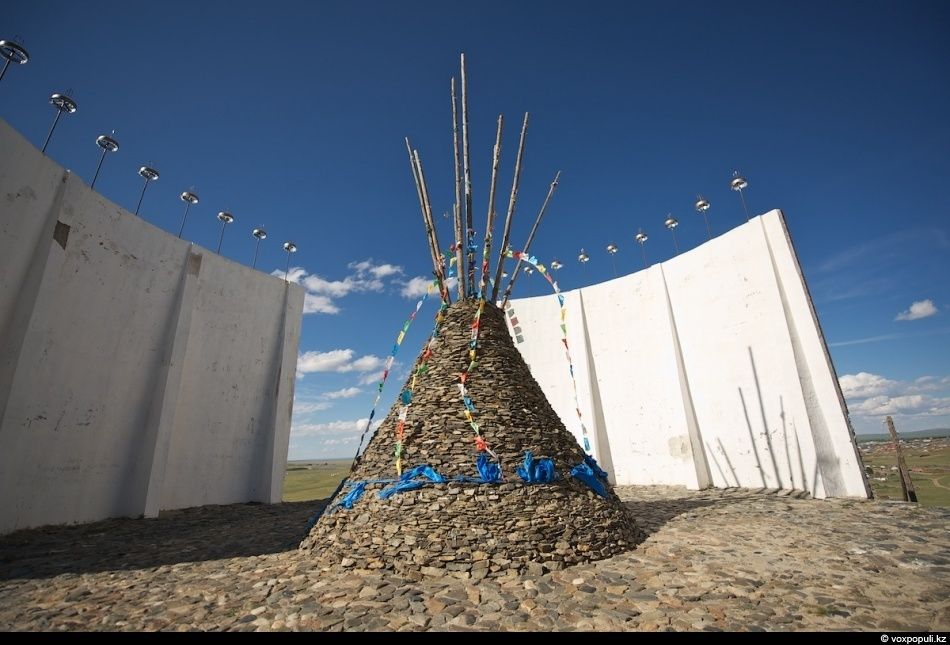 Экспедиция «По следам Чингисхана» проходит по древним местам Монголии — Каракоруму, Орхону и мемориалам великих тюркских и монгольских правителей. Монголия, Чингисхан, Каракорум, Великая степь, экспедиция, история, тюркские племена, культура, археология, Карлыгаш Нуржан, Shanger.kz