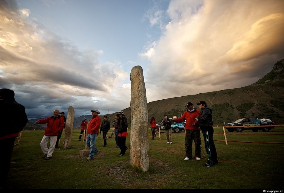 Путешествие участников экспедиции «По пути Чингисхана» по Алтайскому краю: древние курганы, села, культура алтайцев и казахов, следы великой истории. Алтайский край, экспедиция, Чингисхан, Алтай, Казахстан, Монголия, история, культура, археология, Карлыгаш Нуржан, Shanger.kz