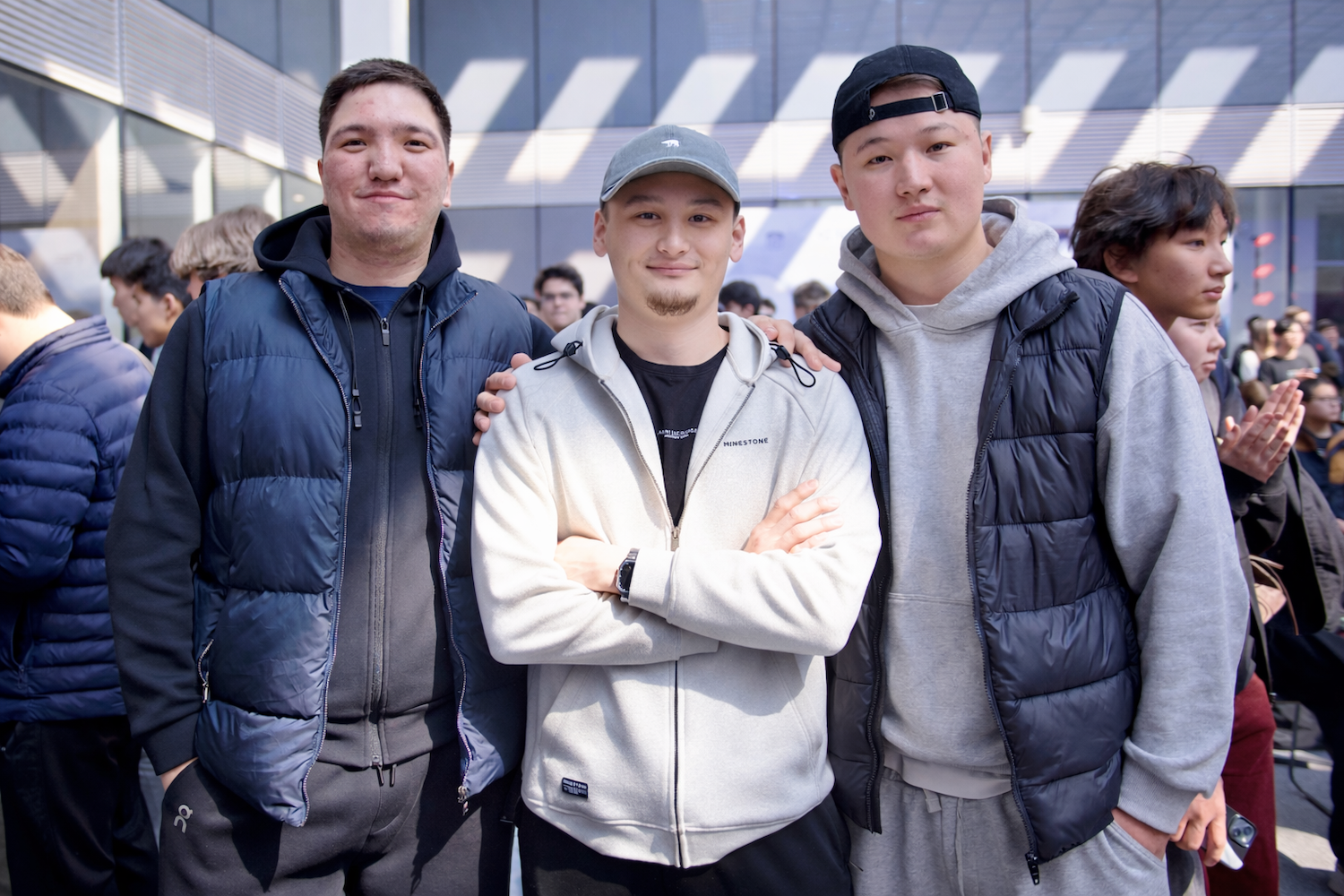 Astana IT University-де өткен Qazaqstan Cyber Games Students League 2026 турнирінің Counter-Strike 2 финалы, 2026 жылғы 18 сәуір, киберспорт, Qazaqstan Cyber Games, QCG 2026, QCG Students League, Counter-Strike 2, CS2, Astana IT University, AITU, студенттік лига, студенттік киберспорт, iPlay Esports, «Халық» қоры, Halyk, Тимур Құлыбаев, NNEF, ҚазҰМУ, IITU, Әли Иса, Әлтайыр Ахметов, Нариман Әбілшайықов, Рахматулло Сайдуллаев, Олимпиадалық киберспорт ойындары, Қазақстан, Астана, цифрлық экономика
