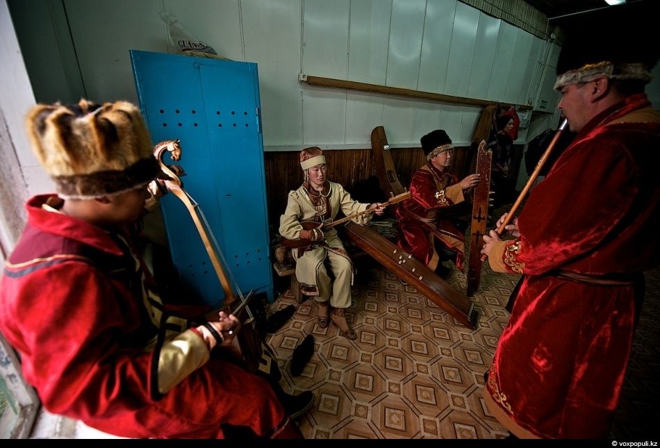 Путешествие участников экспедиции «По пути Чингисхана» по Алтайскому краю: древние курганы, села, культура алтайцев и казахов, следы великой истории. Алтайский край, экспедиция, Чингисхан, Алтай, Казахстан, Монголия, история, культура, археология, Карлыгаш Нуржан, Shanger.kz