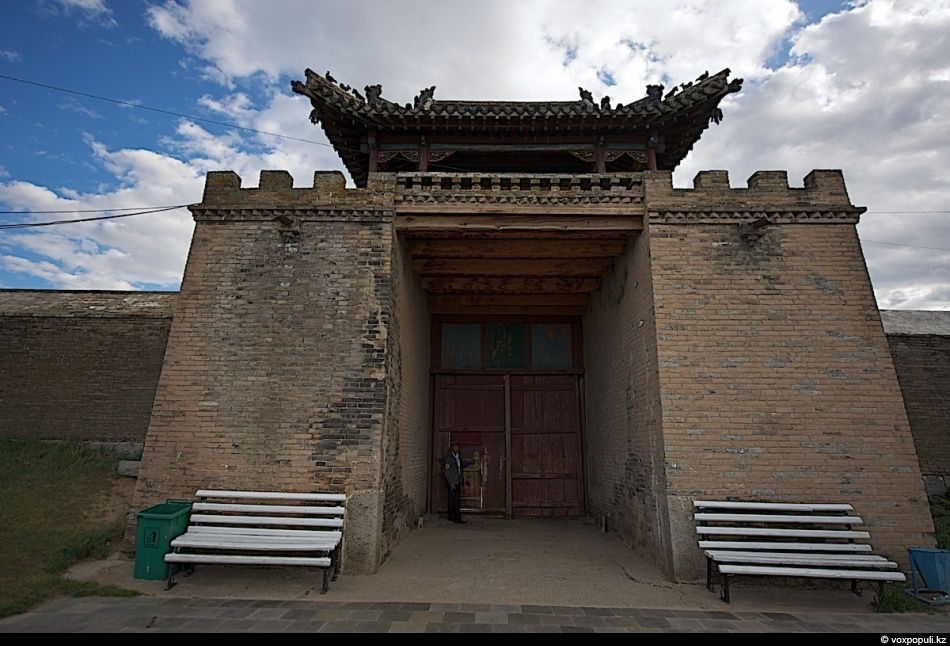 Экспедиция «По следам Чингисхана» проходит по древним местам Монголии — Каракоруму, Орхону и мемориалам великих тюркских и монгольских правителей. Монголия, Чингисхан, Каракорум, Великая степь, экспедиция, история, тюркские племена, культура, археология, Карлыгаш Нуржан, Shanger.kz