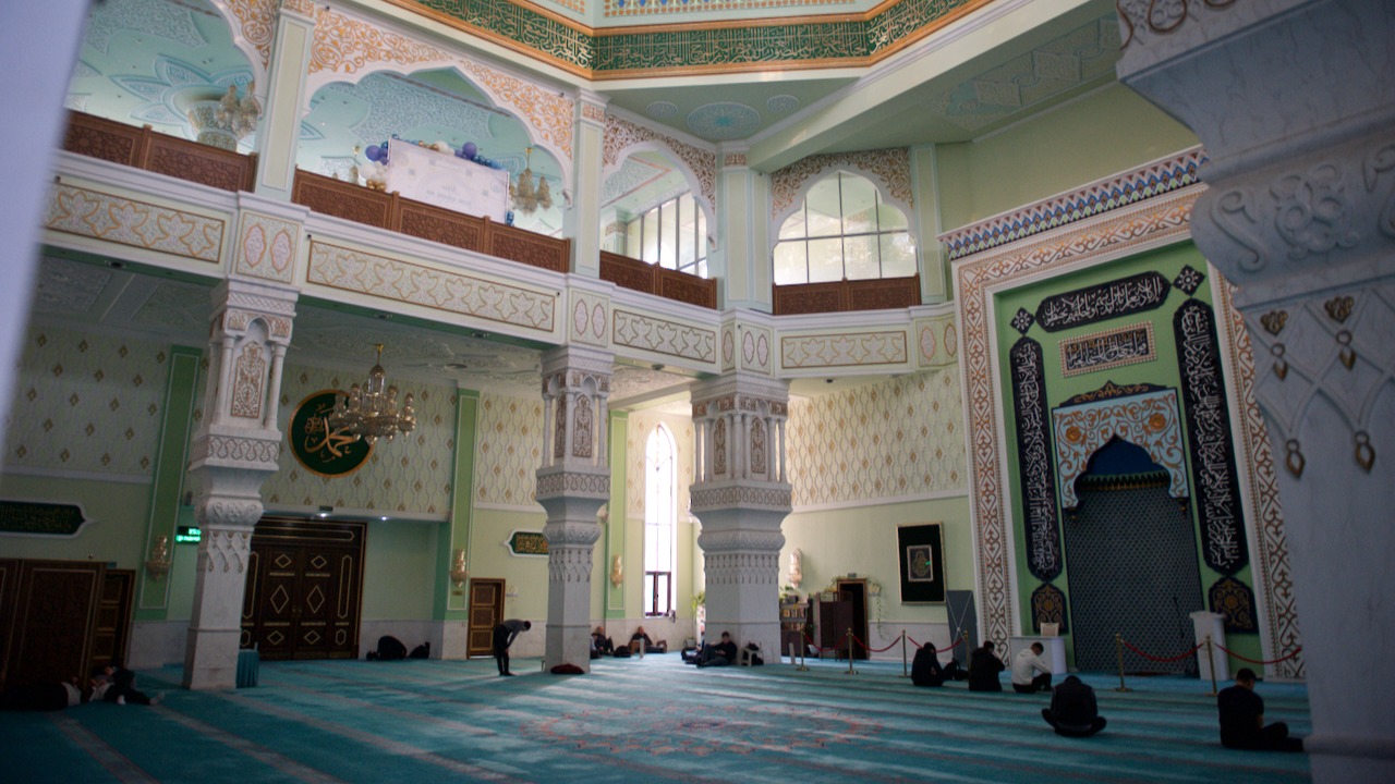 Исторические мечети Алматы: от деревянных минаретов XIV века до современных культовых сооружений города, мечети Алматы, архитектура Казахстана, ислам в Казахстане, XXII век, минарет, культовые сооружения Алматы, история Алматы, Тимур Кулибаев