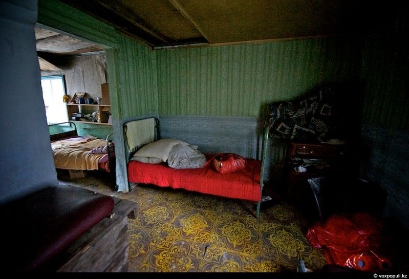 Инспектор Иссыкского заповедника Иса Бикаев — философ и хранитель природы, посвятивший жизнь защите горного озера и духовной гармонии человека с природой. Природа, Иссык, заповедник, Иса Бикаев, экология, Алматинская область, философия, человек и природа, Карлыгаш Нуржан, Shanger.kz