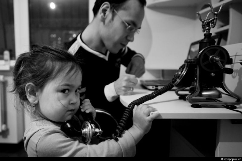 История Аманата и Меруерт — семьи, где любовь и сила духа преодолевают физические преграды, вдохновляя на веру в жизнь и надежду, любовь, семья, инвалиды, вдохновение, дети, Алматы, Арди, сила духа, равные возможности, Карлыгаш Нуржан, Shanger.kz