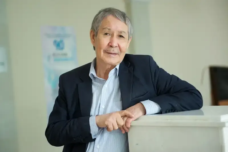 Жители Алматы вспоминают атмосферу кафе Аққу — культового места интеллигенции и дискуссий, кафе Аққу, Алматы, культовое место встреч, интеллигенция Казахстана, восстановление исторической архитектуры, городская память, центр культуры Казахстана