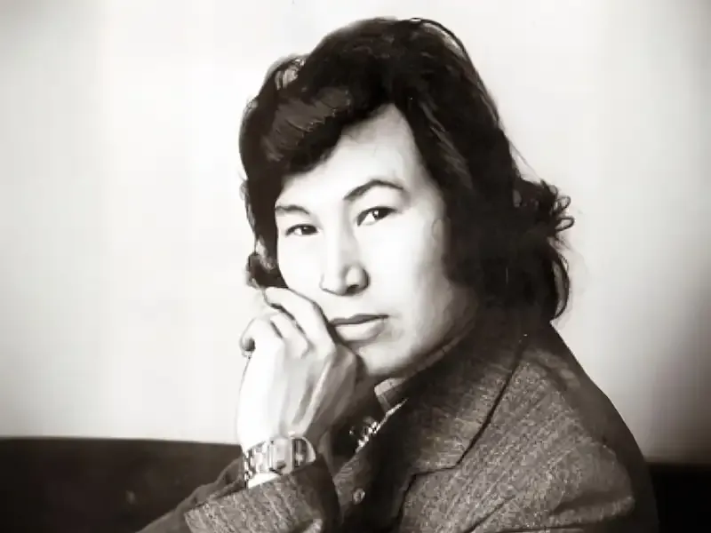 Жители Алматы вспоминают атмосферу кафе Аққу — культового места интеллигенции и дискуссий, кафе Аққу, Алматы, культовое место встреч, интеллигенция Казахстана, восстановление исторической архитектуры, городская память, центр культуры Казахстана