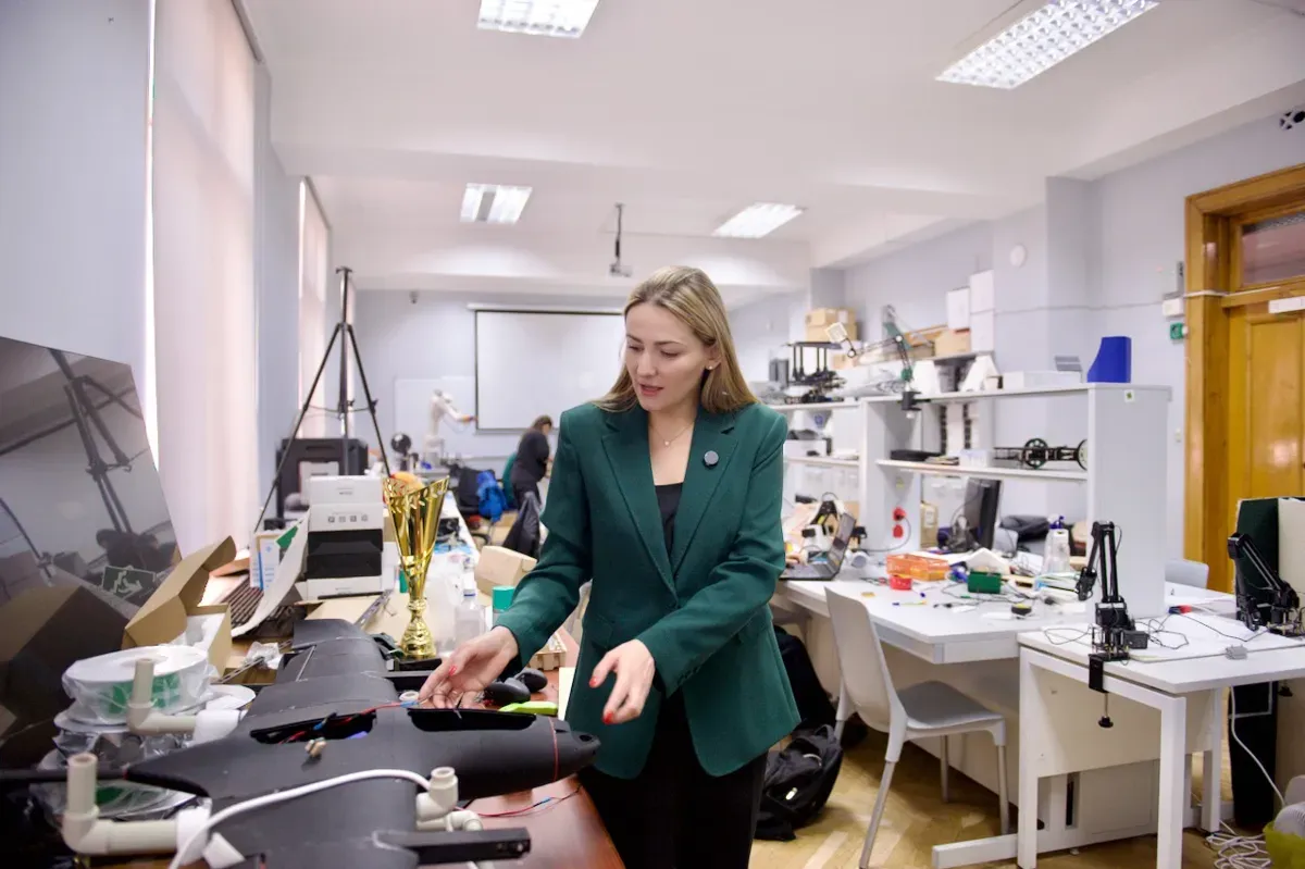 Екатерина Смолякова, проректор КБТУ, рассказывает о том, как казахский язык стал для неё вселенной, Екатерина Смолякова, КБТУ, казахский язык, образование Казахстана, «казахский язык — это целая вселенная», языковая культура