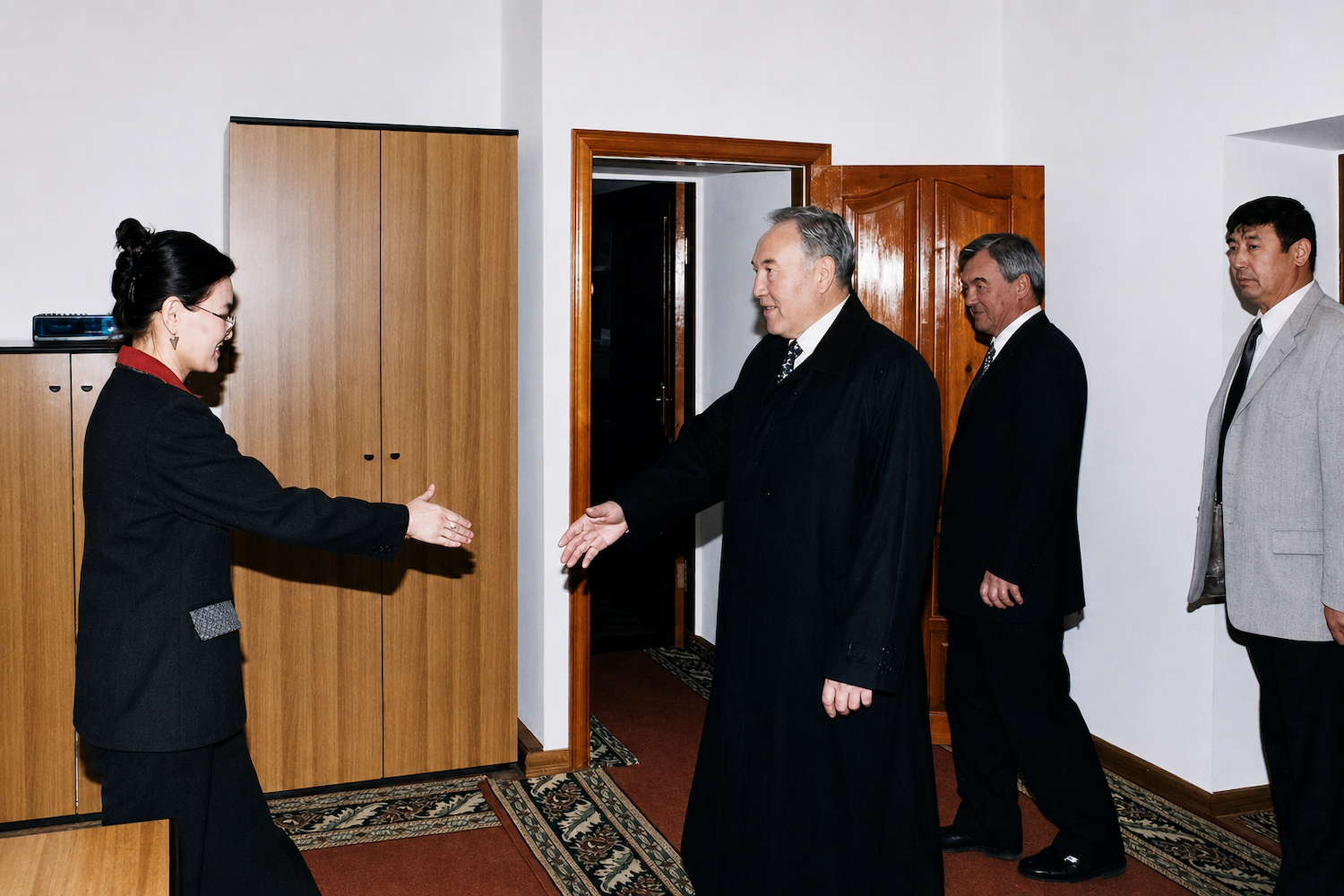1990-жылдардың соңында салынып жатқан Астана аясындағы жаңа астананың алғашқы қоныс аударушылары. Астана, Ақмола, астананы көшіру, алғашқы қоныс аударушылар, Астана тарихы, Қазақстан тарихы, Астана күні, 1997 жыл, 1998 жыл, мұрағат фотосуреттері