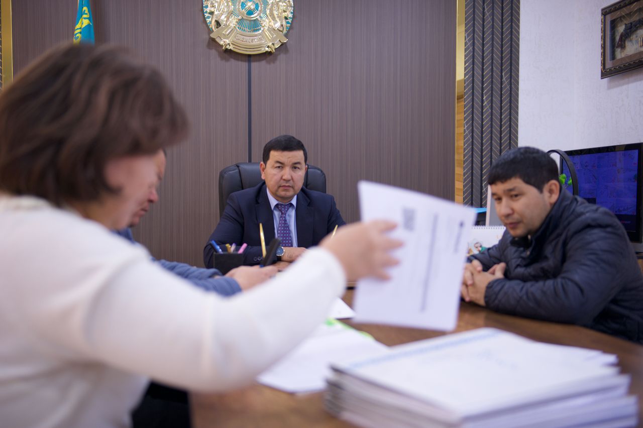 Село Тенге в Мангистауской области, жизнь нефтяников, местное производство, инфраструктурные изменения и мнения жителей о реформах, Тенге, Мангистауская область, сёла нефтяников, социальные реформы, нефтяная промышленность, развитие регионов, сельская экономика, малый бизнес, Ауыл аманаты, местное производство, экология, инфраструктура, акимат, жизнь села, Казахстан