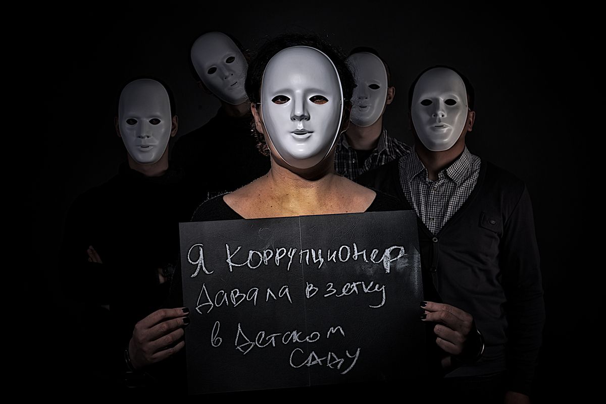 Герои фоторепортажа рассказывают о своём личном опыте коррупции в Казахстане: почему они давали взятки, как это происходило и что чувствовали после, коррупция в Казахстане, взятки, общество, гражданская позиция, интервью, честность, Карла Нур, антикоррупция, социальная журналистика