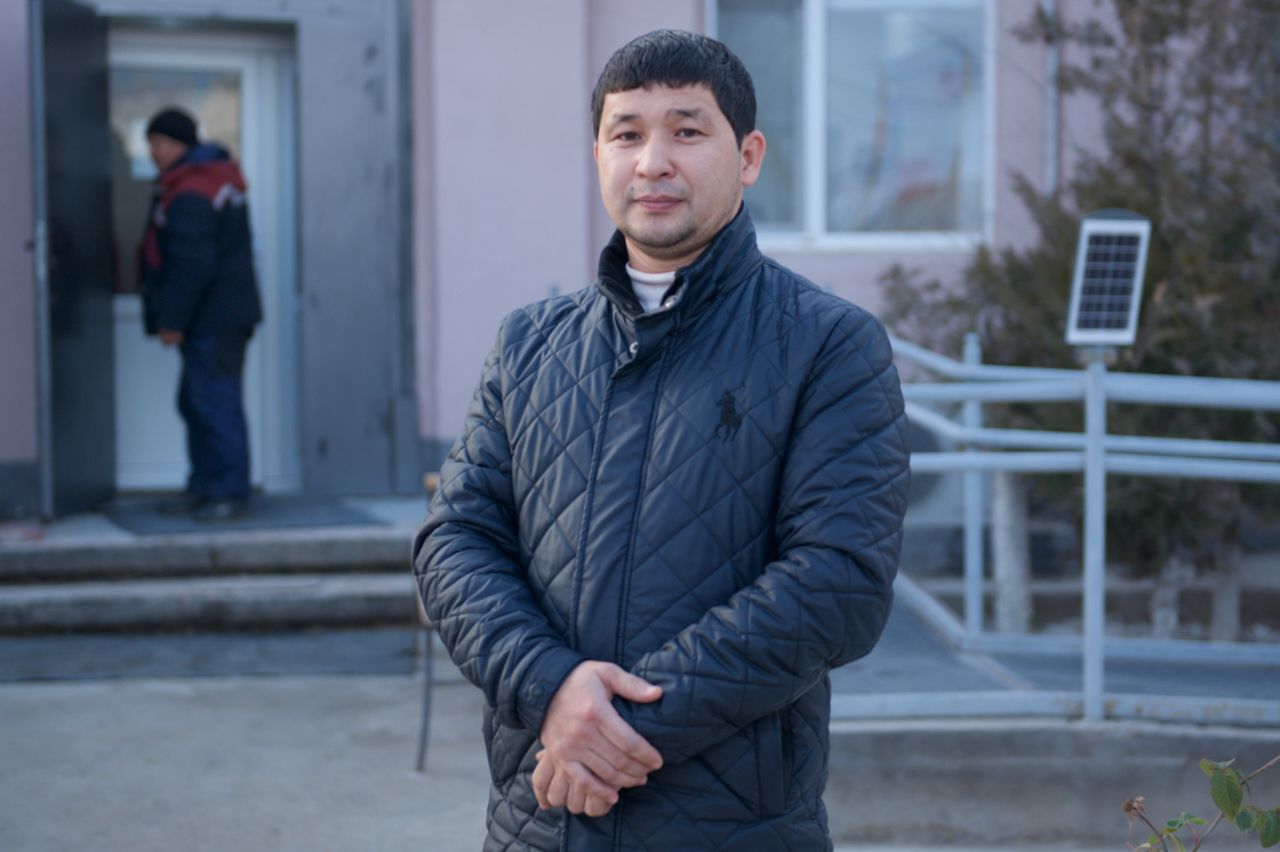 Село Тенге в Мангистауской области, жизнь нефтяников, местное производство, инфраструктурные изменения и мнения жителей о реформах, Тенге, Мангистауская область, сёла нефтяников, социальные реформы, нефтяная промышленность, развитие регионов, сельская экономика, малый бизнес, Ауыл аманаты, местное производство, экология, инфраструктура, акимат, жизнь села, Казахстан