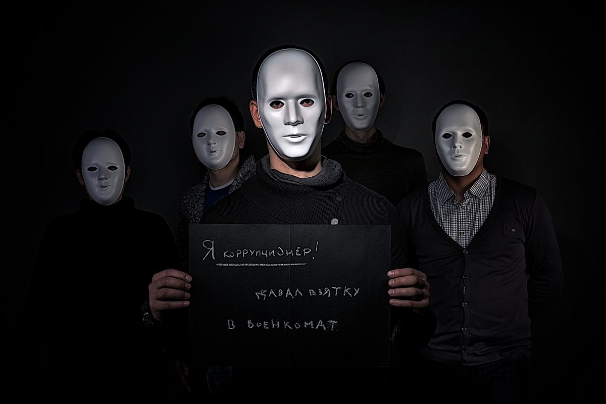 Герои фоторепортажа рассказывают о своём личном опыте коррупции в Казахстане: почему они давали взятки, как это происходило и что чувствовали после, коррупция в Казахстане, взятки, общество, гражданская позиция, интервью, честность, Карла Нур, антикоррупция, социальная журналистика