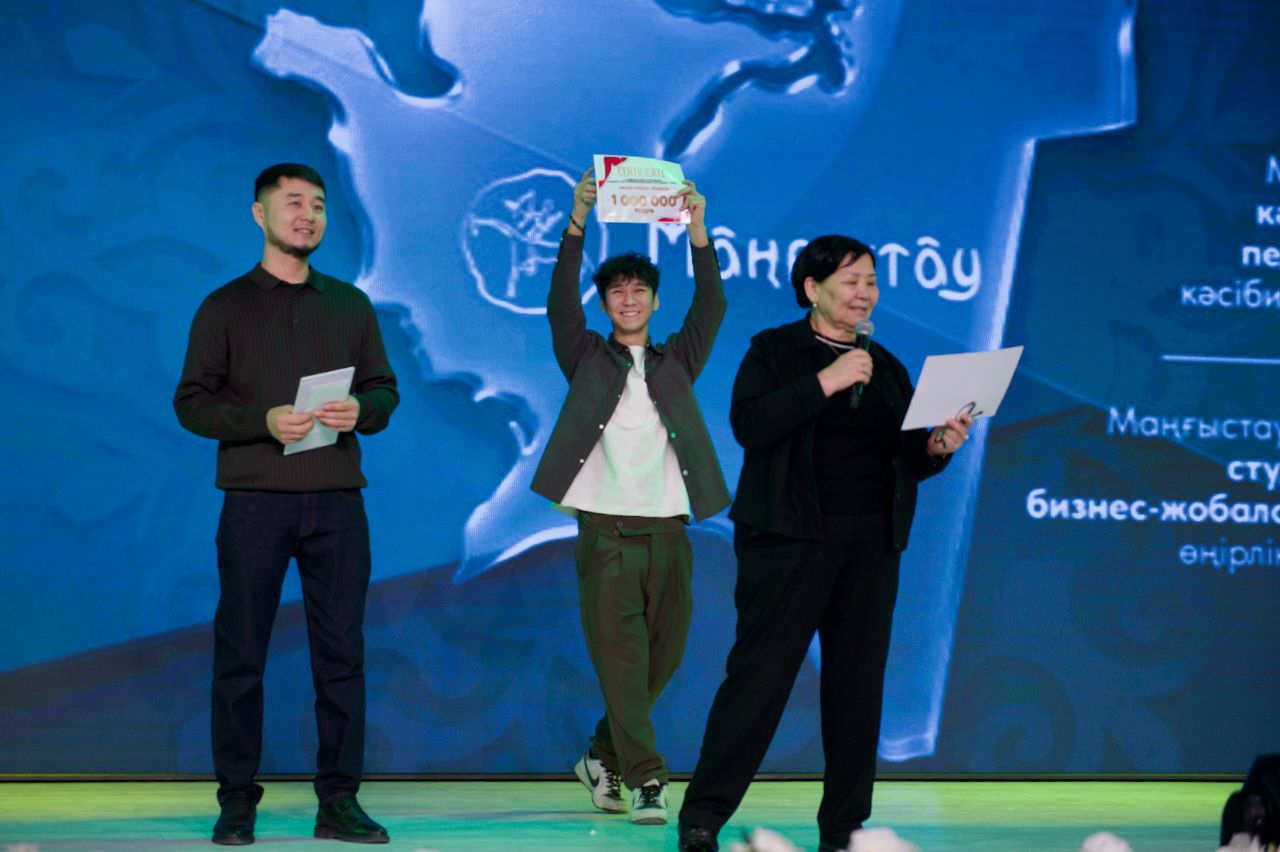 Talpyn.Halyk 2025, студенты Мангистау представляют бизнес-проекты на конкурсе программы «Тәлімгер» при поддержке Фонда Halyk Тимура Кулибаева, Talpyn.Halyk 2025, Тәлімгер, Фонд Halyk, студенческое предпринимательство, Мангистауская область, бизнес-идеи студентов, колледжи Казахстана, молодежный бизнес, социальное предпринимательство, стартапы Казахстана, образование и бизнес, поддержка молодежи, региональное развитие