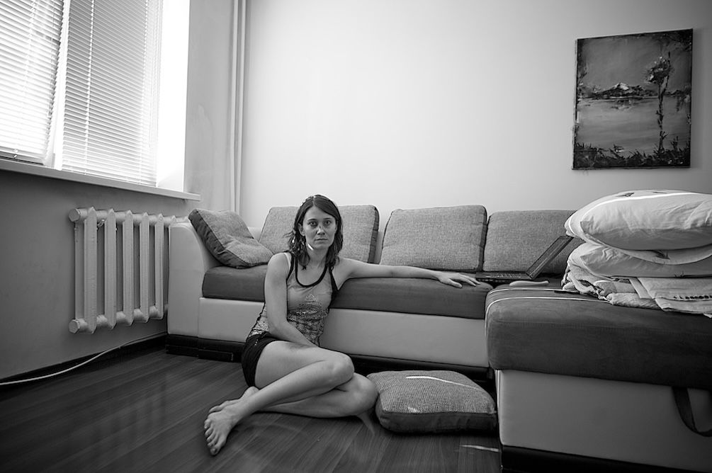 Женщины, пережившие домашнее насилие, и сотрудники кризисного центра «Подруги» в Алматы, помогающие им начать новую жизнь, домашнее насилие, кризисный центр, Подруги, женщины Казахстана, Алматы, Карлыгаш Нуржан, насилие в семье, социальные проблемы, Shanger.kz