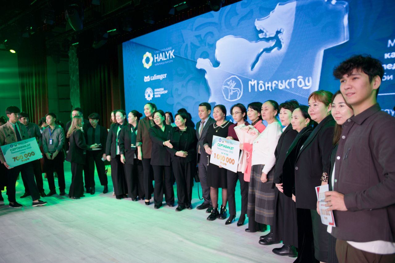 Talpyn.Halyk 2025, студенты Мангистау представляют бизнес-проекты на конкурсе программы «Тәлімгер» при поддержке Фонда Halyk Тимура Кулибаева, Talpyn.Halyk 2025, Тәлімгер, Фонд Halyk, студенческое предпринимательство, Мангистауская область, бизнес-идеи студентов, колледжи Казахстана, молодежный бизнес, социальное предпринимательство, стартапы Казахстана, образование и бизнес, поддержка молодежи, региональное развитие