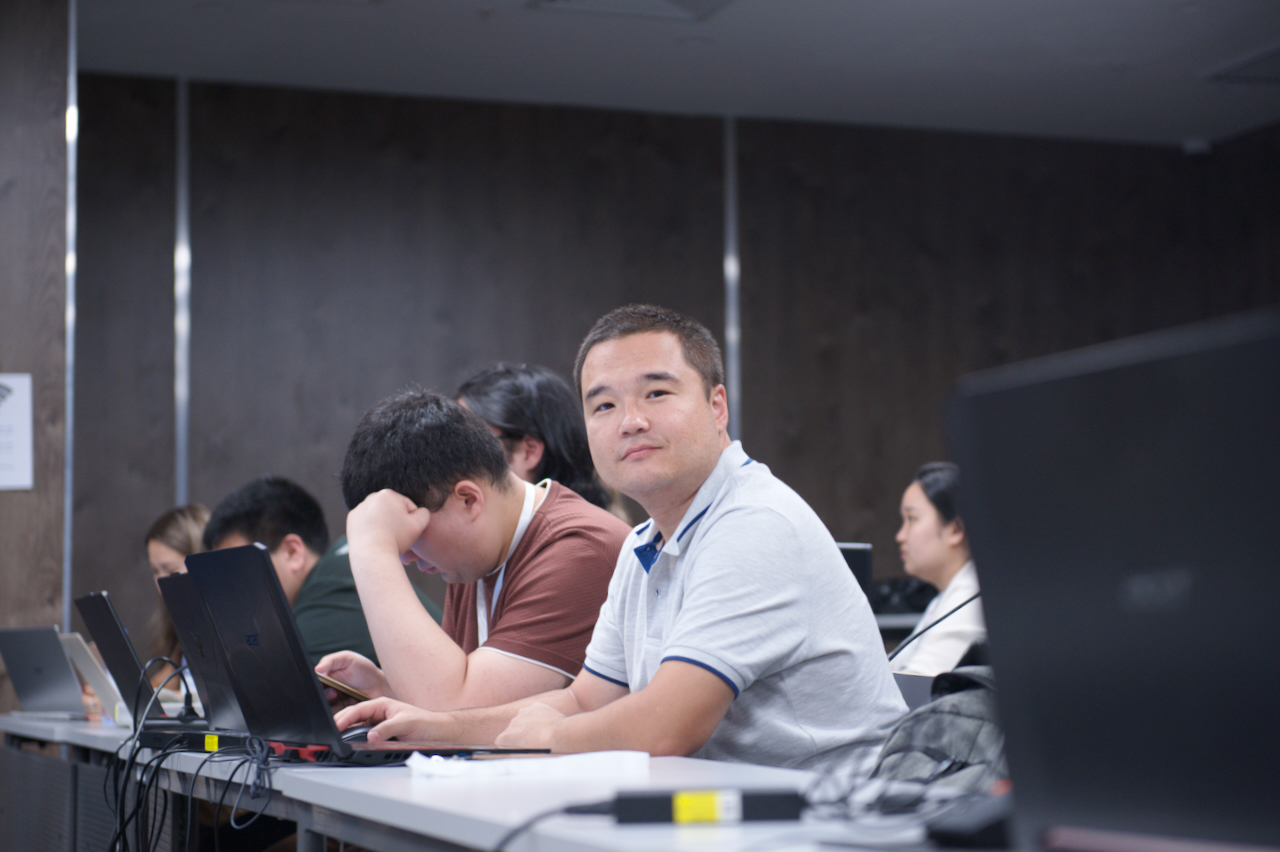 Преподаватели и студенты Альянса вузов NNEF обсуждают применение искусственного интеллекта с представителями отраслей, NNEF, Альянс вузов, искусственный интеллект, AI, сотрудничество вузов и отраслей, цифровая трансформация Казахстана, образование будущего