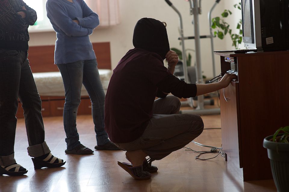 Жертвы торговли людьми и сотрудники центра «Комек» в Астане, оказывающие им юридическую, медицинскую и психологическую помощь, торговля людьми, рабство, центр Комек, Астана, Анна Рыль, социальные проблемы, права человека, жертвы эксплуатации, Казахстан, Shanger.kz