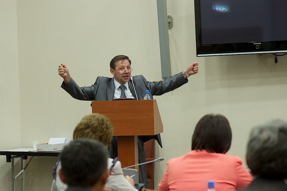 Закулисье работы депутатов Мажилиса Парламента Казахстана, заседания, комитеты и парламентская жизнь, Мажилис, Парламент Казахстана, депутаты, законотворчество, Астана, парламентская жизнь, Карлыгаш Нуржан, Shanger.kz