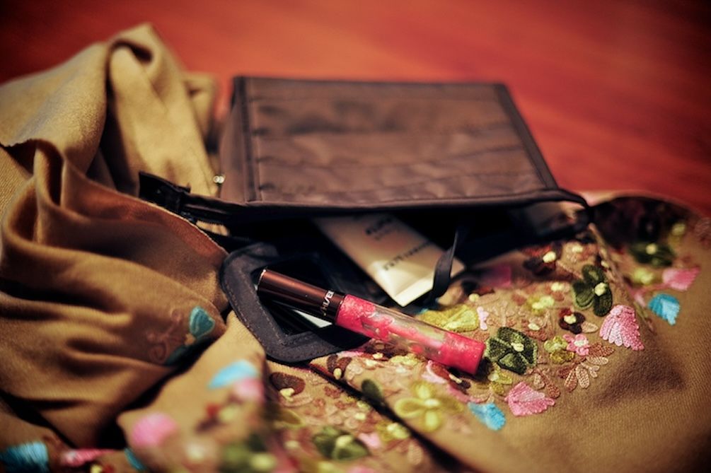 Женщины, пережившие домашнее насилие, и сотрудники кризисного центра «Подруги» в Алматы, помогающие им начать новую жизнь, домашнее насилие, кризисный центр, Подруги, женщины Казахстана, Алматы, Карлыгаш Нуржан, насилие в семье, социальные проблемы, Shanger.kz