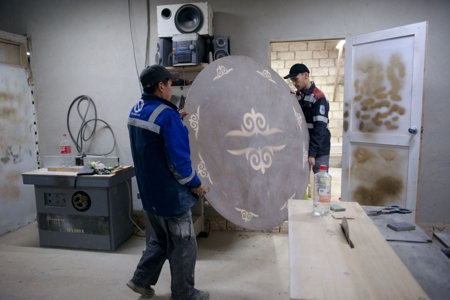 Кандасы в селе Батыр Мангистауской области — семьи этнических казахов, вернувшихся на историческую родину, кандасы, оралманы, возвращение на родину, этнические казахи, Мангистауская область, село Батыр, Мунайлинский район, ашаршылық, голодомор 1930-х, репатриация казахов, казахская диаспора, Туркменистан, Узбекистан, Каракалпакстан, Иран, Афганистан, история переселения, память поколений, шежіре, казахские традиции, шөбере, земля предков, идентичность