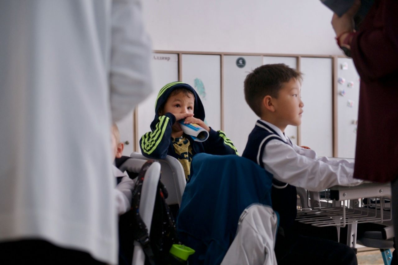 Ybyrai mektebi, сельское образование, инновационная школа, Восточный Казахстан, Құлынжон, образование в селе, педагогические инновации, Айдын Рахимбаев, Aralbek Berikuly, развитие регионов, человеческий капитал, казахстанская школа будущего. Школа «Ybyrai mektebi» в селе Құлынжон Восточного Казахстана — пример того, как инновационный подход и сильная команда педагогов меняют качество сельского образования.