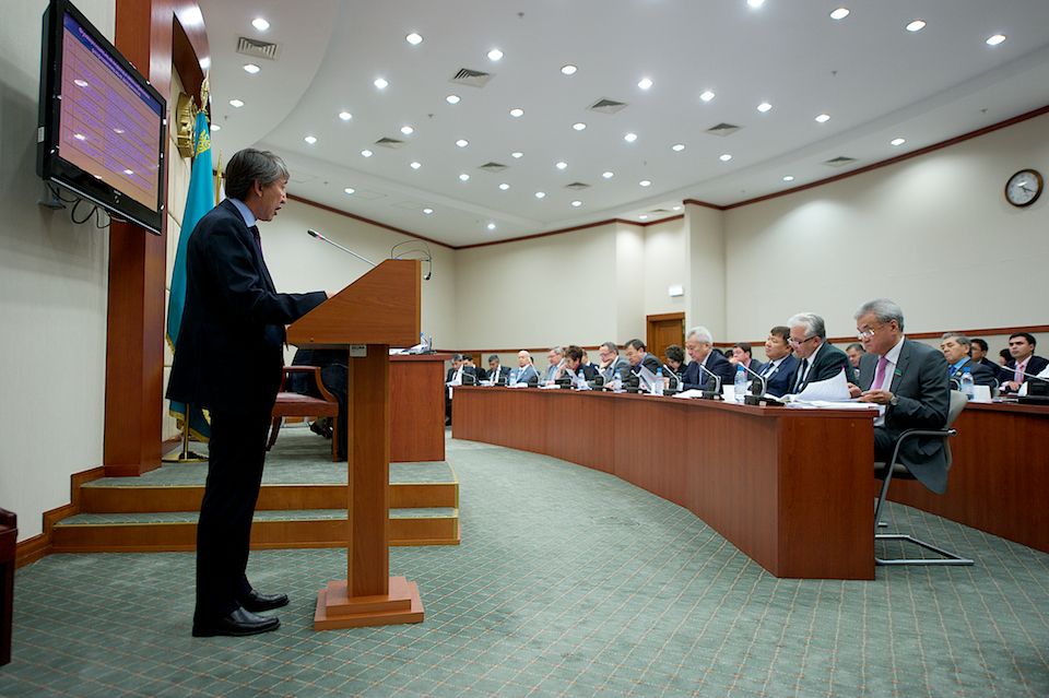 Закулисье работы депутатов Мажилиса Парламента Казахстана, заседания, комитеты и парламентская жизнь, Мажилис, Парламент Казахстана, депутаты, законотворчество, Астана, парламентская жизнь, Карлыгаш Нуржан, Shanger.kz