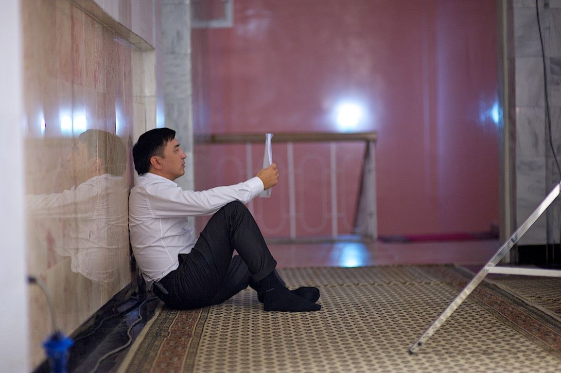 Ночь Лейлату-л-Кадр в Центральной мечети Алматы, молитвы, чтение Корана и ночь прощения верующих. Ислам, Лейлату-л-Кадр, ночь предопределения, ночь Могущества, мечеть Алматы, Рамадан, молитва, Коран, Казахстан, религия, Shanger.kz, Карлыгаш Нуржан