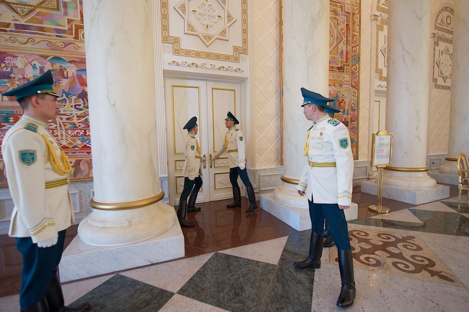 Президентский дворец Акорда, внутренние залы, переговорные, зимний сад и рабочие помещения Администрации Президента Казахстан, акорда, президент Казахстана, резиденция президента, дворец, Астана, архитектура, администрация президента, фоторепортаж, Казахстан, Shanger.kz, Карлыгаш Нуржан, Карла Нур