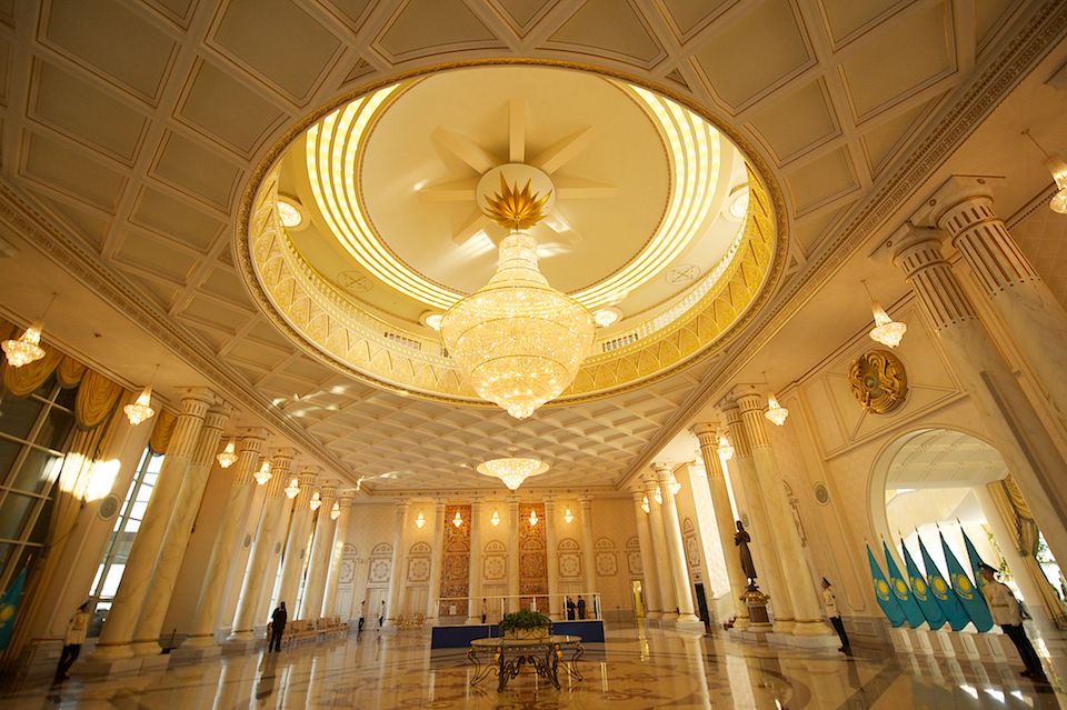 Президентский дворец Акорда, внутренние залы, переговорные, зимний сад и рабочие помещения Администрации Президента Казахстан, акорда, президент Казахстана, резиденция президента, дворец, Астана, архитектура, администрация президента, фоторепортаж, Казахстан, Shanger.kz, Карлыгаш Нуржан, Карла Нур