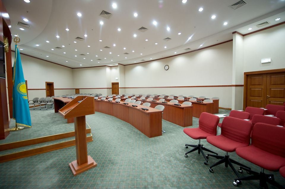 Закулисье работы депутатов Мажилиса Парламента Казахстана, заседания, комитеты и парламентская жизнь, Мажилис, Парламент Казахстана, депутаты, законотворчество, Астана, парламентская жизнь, Карлыгаш Нуржан, Shanger.kz