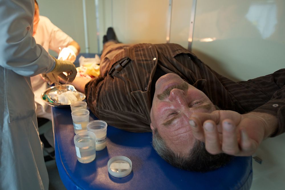 Медицинские поезда «Денсаулык», «Жәрдем» и «Саламатты Казахстан» бесплатно обследуют сельских жителей Казахстана, предоставляя помощь в самых отдалённых регионах. Поезда здоровья, Денсаулык, Жәрдем, Саламатты Казахстан, медицина, село, Казахстан, КТЖ, мобильная помощь, Карлыгаш Нуржан, Shanger.kz