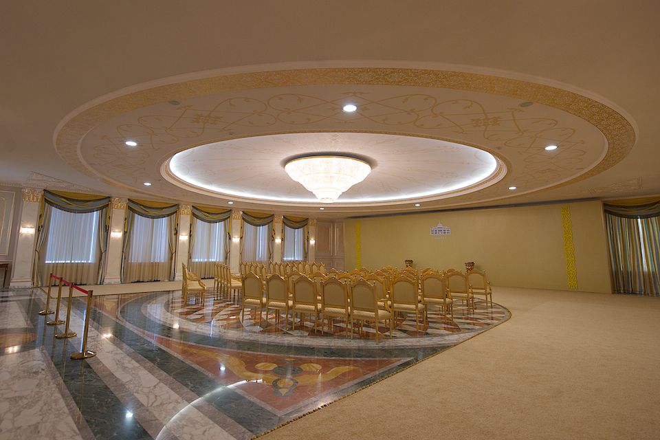 Президентский дворец Акорда, внутренние залы, переговорные, зимний сад и рабочие помещения Администрации Президента Казахстан, акорда, президент Казахстана, резиденция президента, дворец, Астана, архитектура, администрация президента, фоторепортаж, Казахстан, Shanger.kz, Карлыгаш Нуржан, Карла Нур